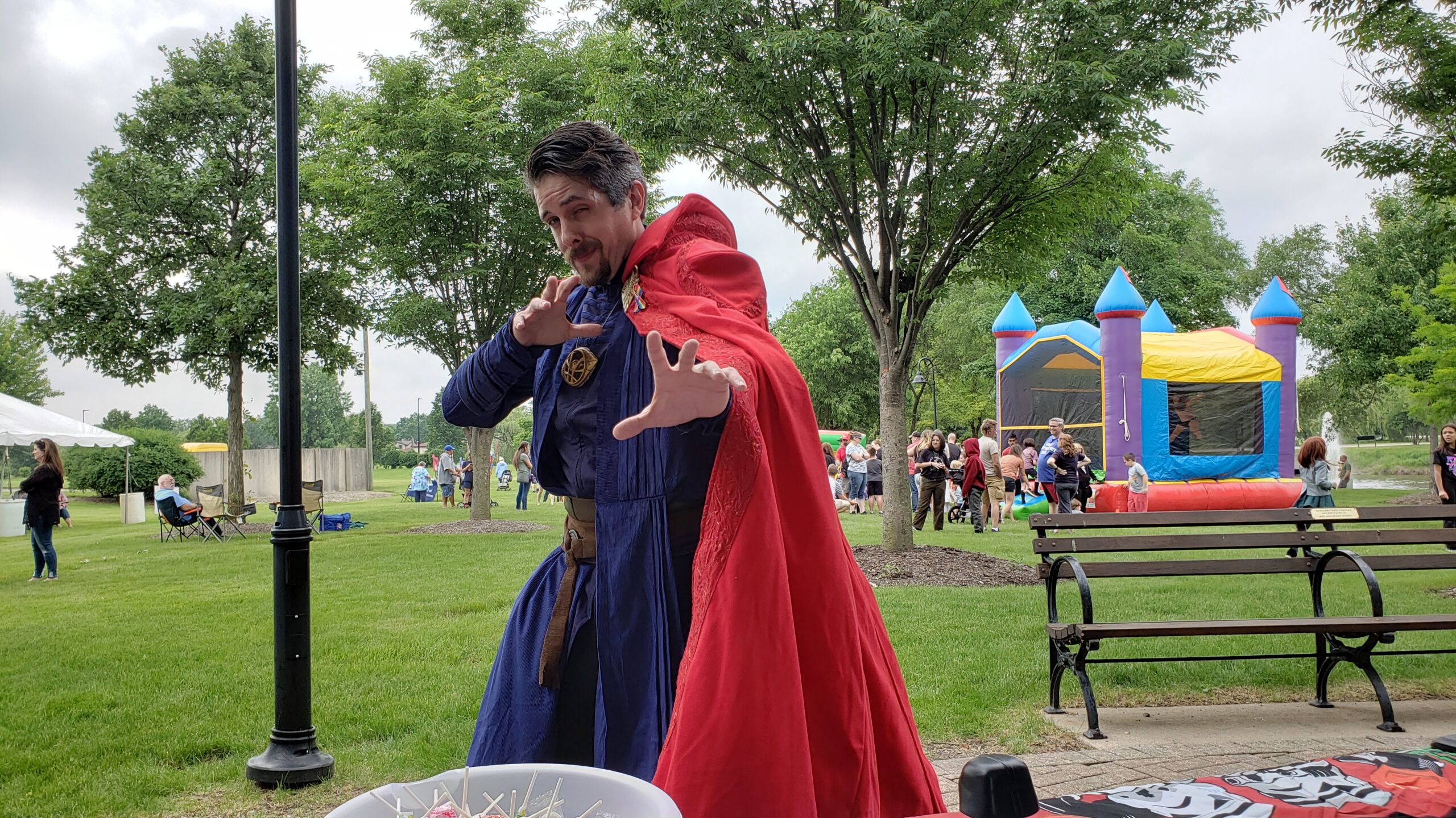 Dr. Strange cosplayer