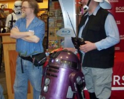 Aaron Allston, R2 Unit and Rebel Trooper at Borders